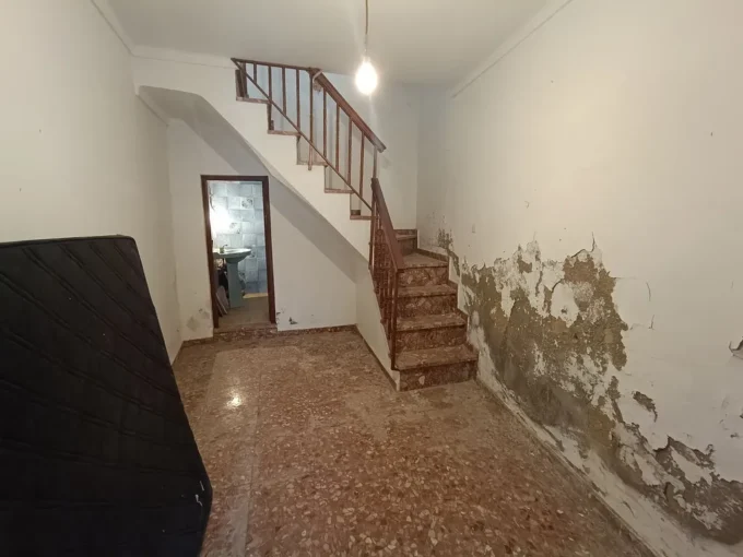 Terraced house for buy in Sayalonga of 3 bedrooms with terrace and balcony